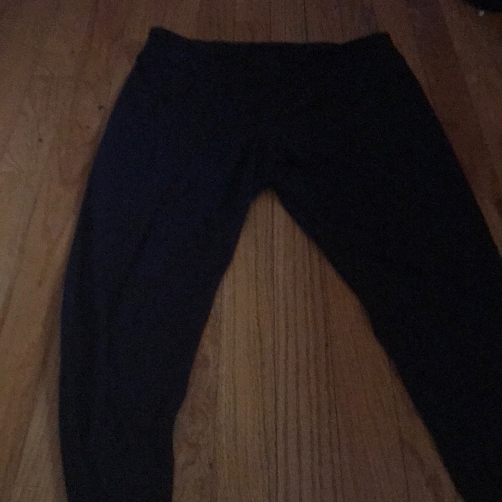 Black leggings